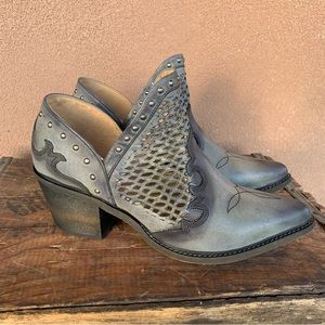 Circle G Western Ankle Boots
